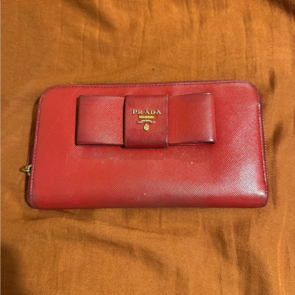 Prada Red Bow Wallet - Picture 1 of 8